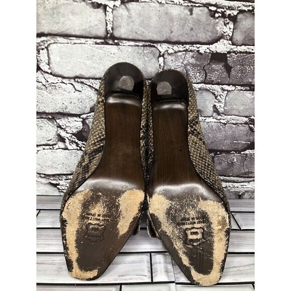 Stuart Weitzman Brown Taupe Leather Python Square Toe Buckle Heels Women Sz 8.5M - Picture 14 of 16